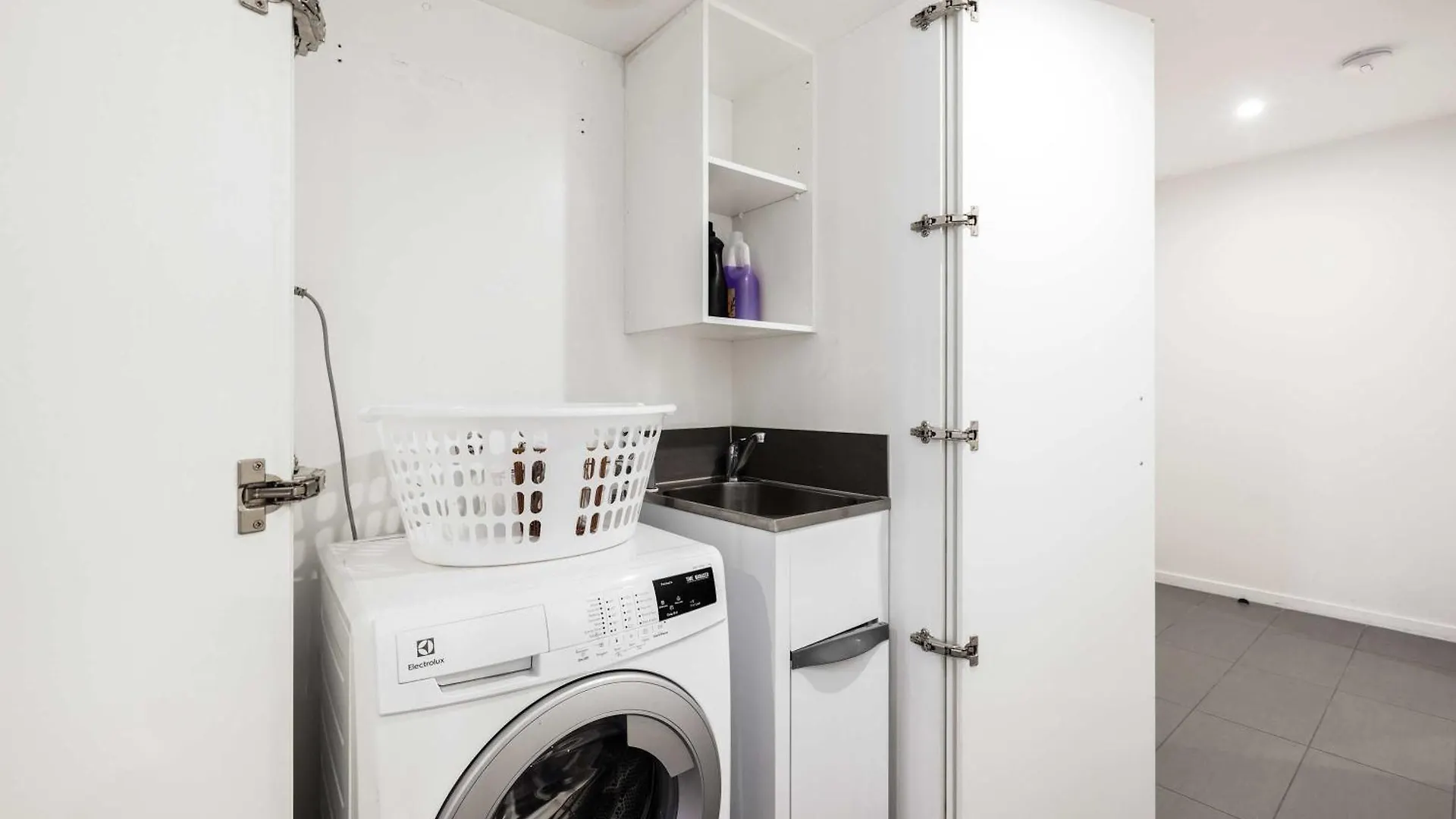 Chic City Escape 2Br Apt Near Convention Centre 브리즈번